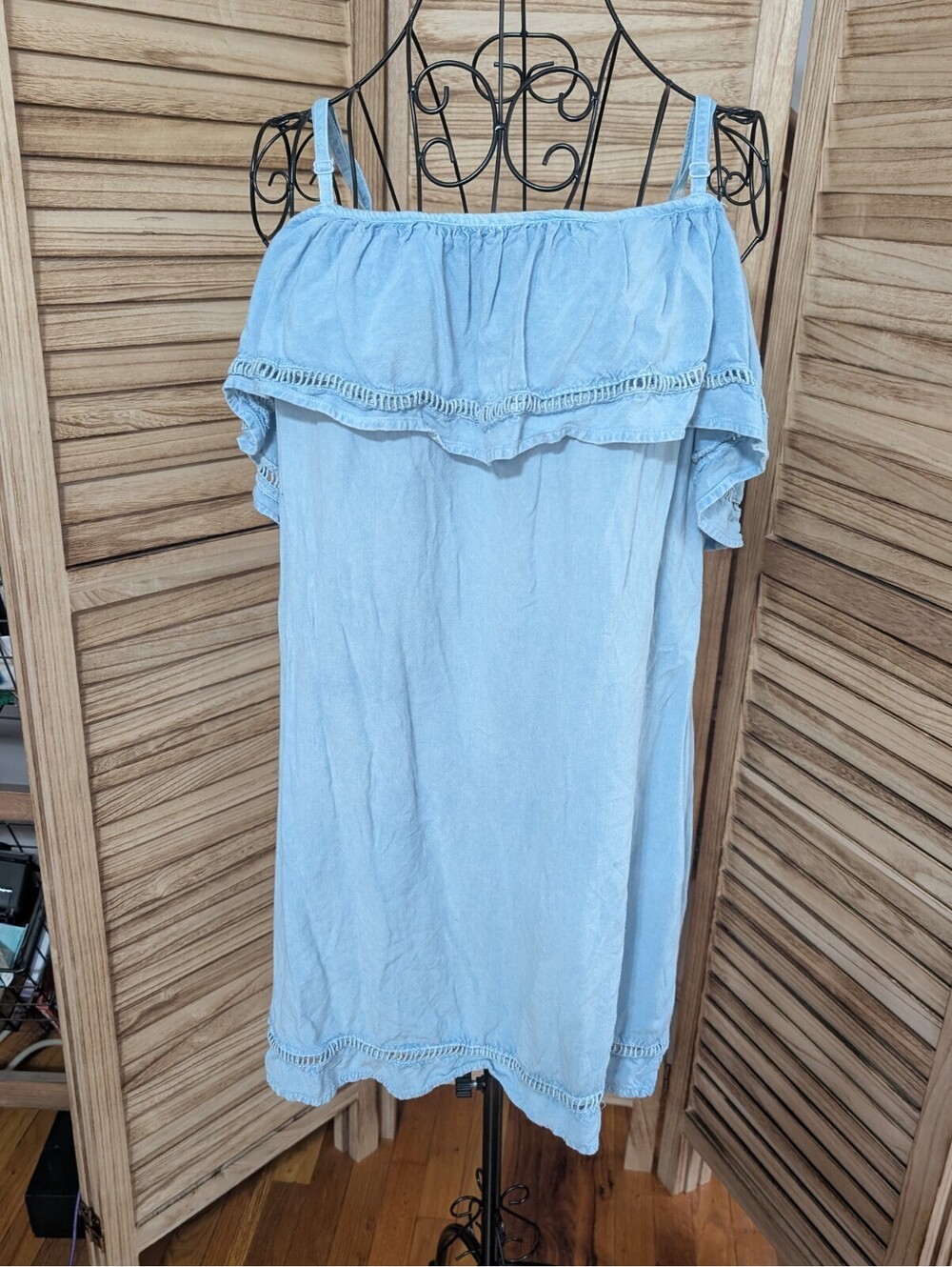 Style Envy Women's Off shoulder chambray denim Top  Sz XL